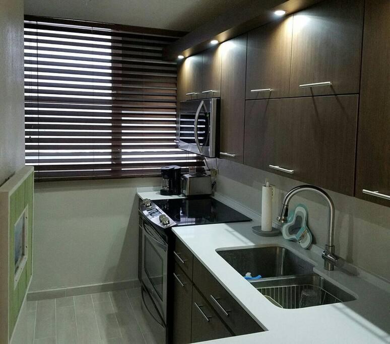 1St Floor, A/C Everywhere, Balcony With Beach View In Luquillo Esterno foto